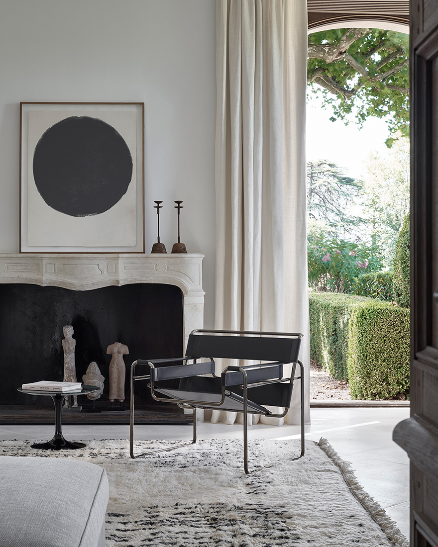 Ferrari капотындағы секс