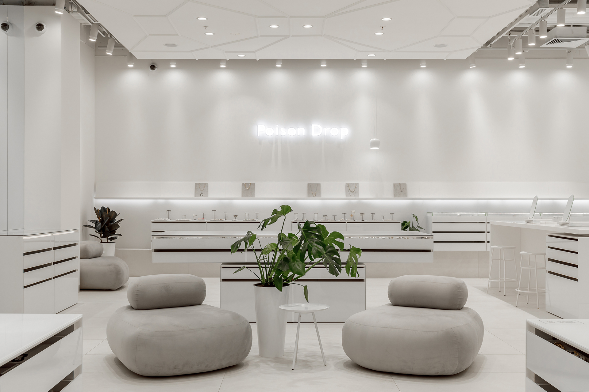 Настя Колчина: ювелирный бутик в Краснодаре