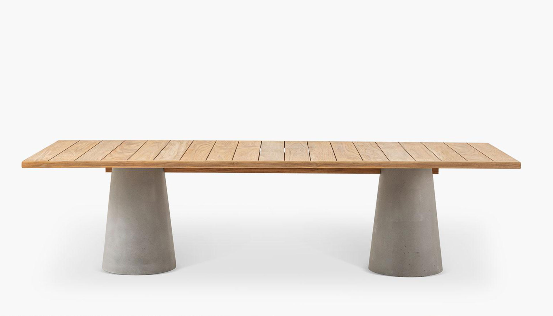 Cassina: первая коллекция мебели outdoor