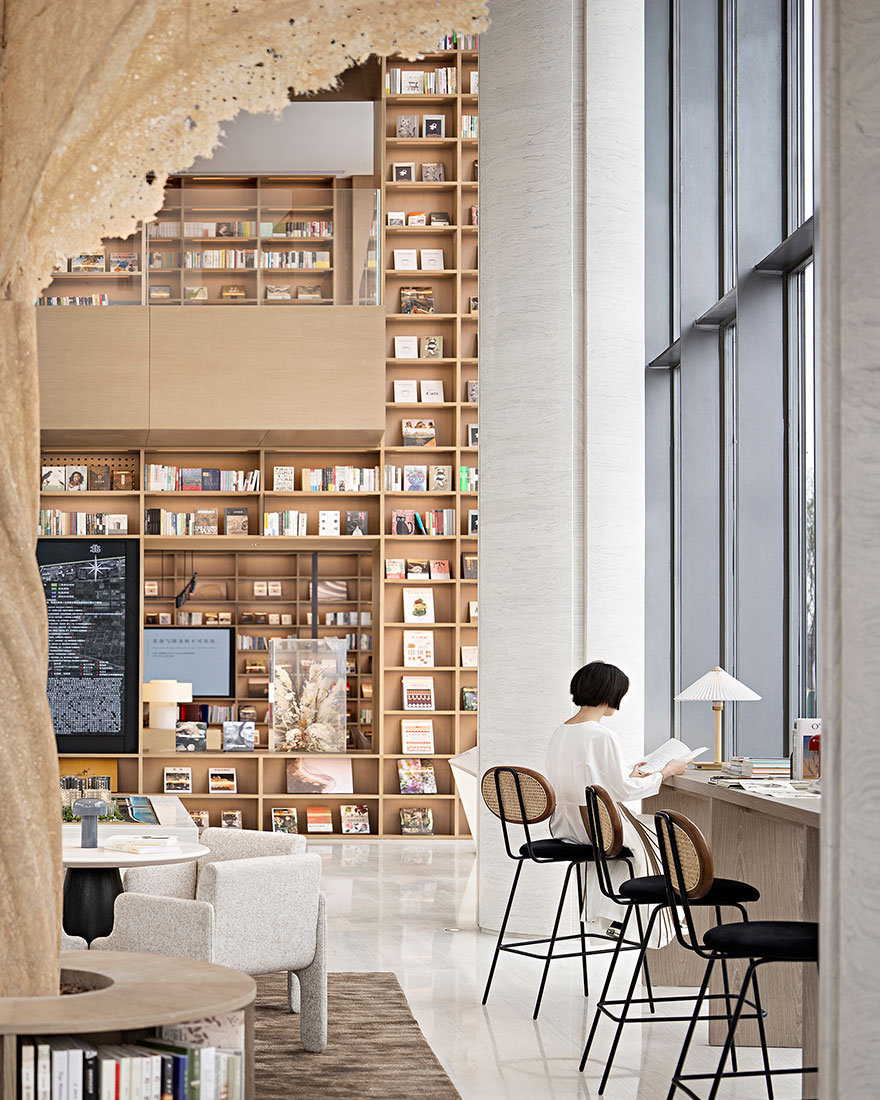 ONE-CU: центр продаж как место для общения