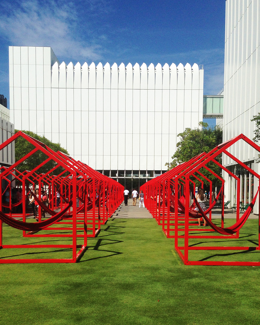 Городская инсталляция для социального дистанцирования