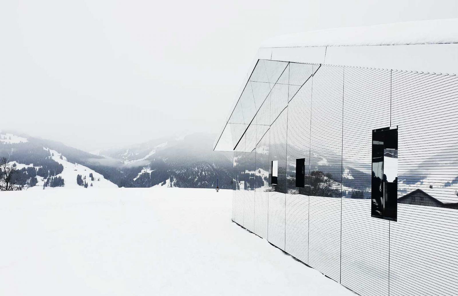 Даг Эйткен: дом-мираж в Альпах