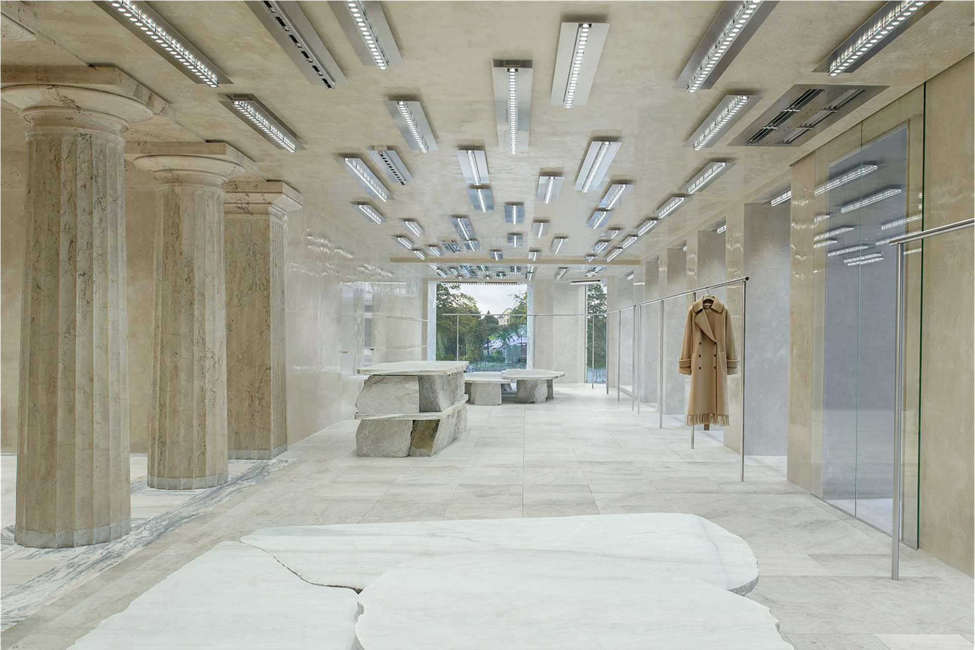 Бутик Acne Studios в Стокгольме по проекту барселонской студии Arquitectura-G