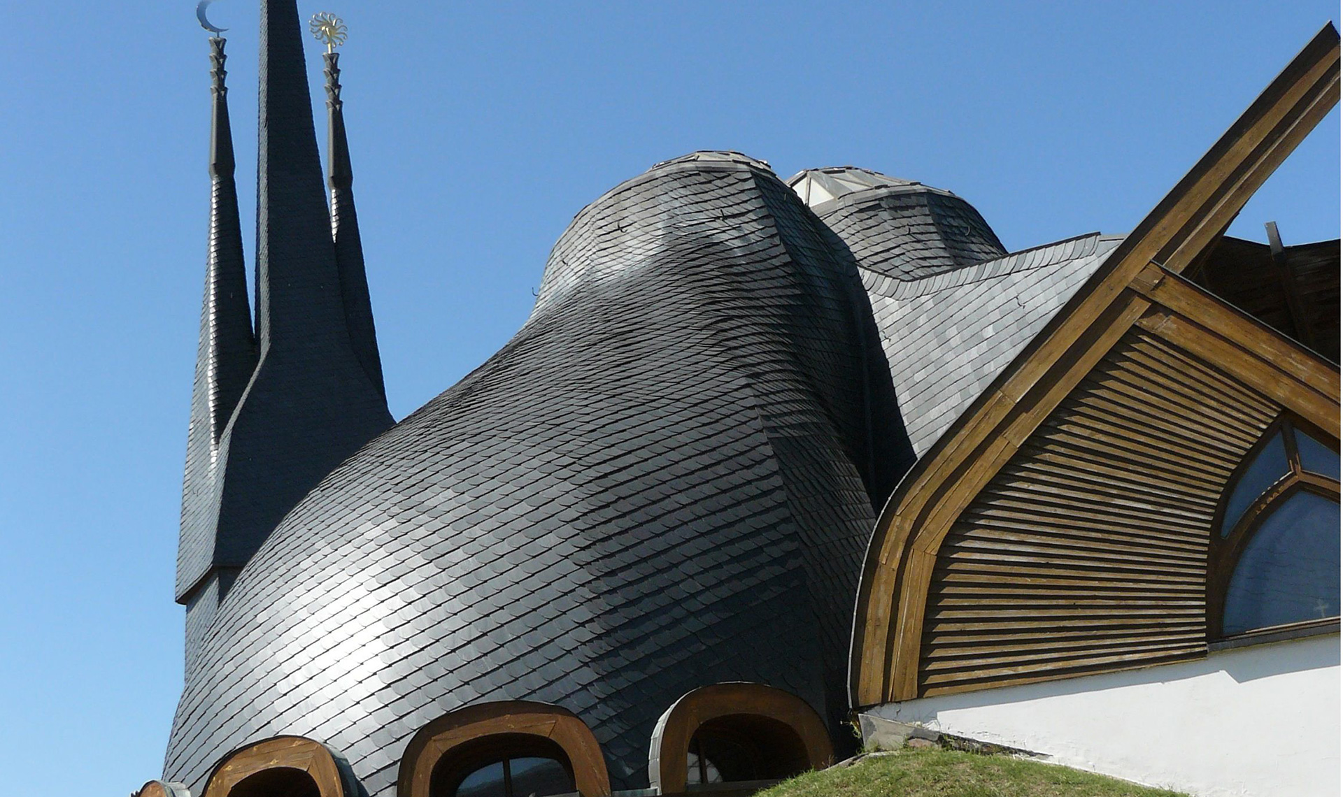 5 фантастических церквей Имре Маковеца