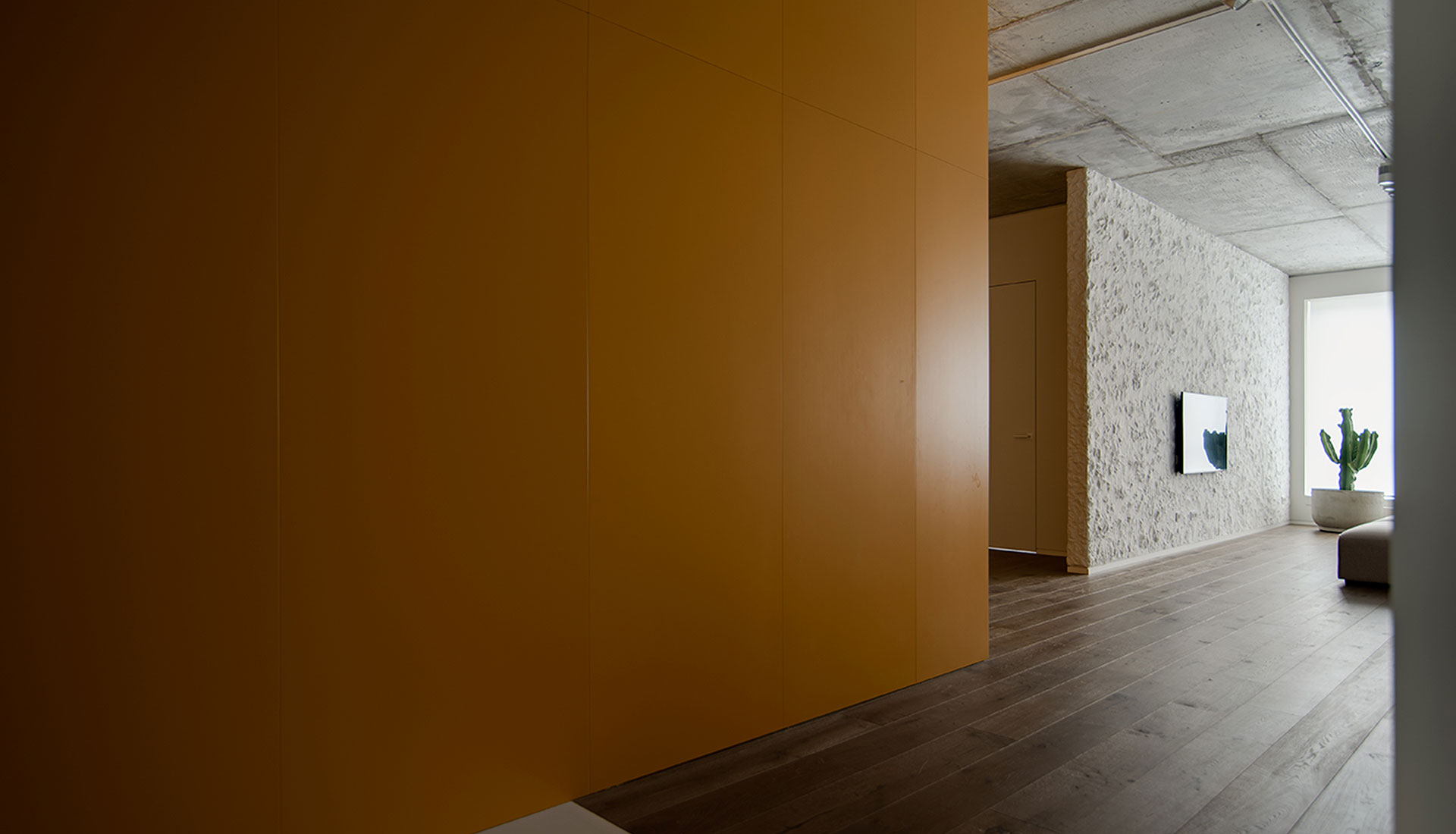 Sergey Makhno Architects: минималистичная квартира в Киеве