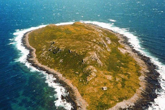 Необитаемый остров за 1,5 млн долларов