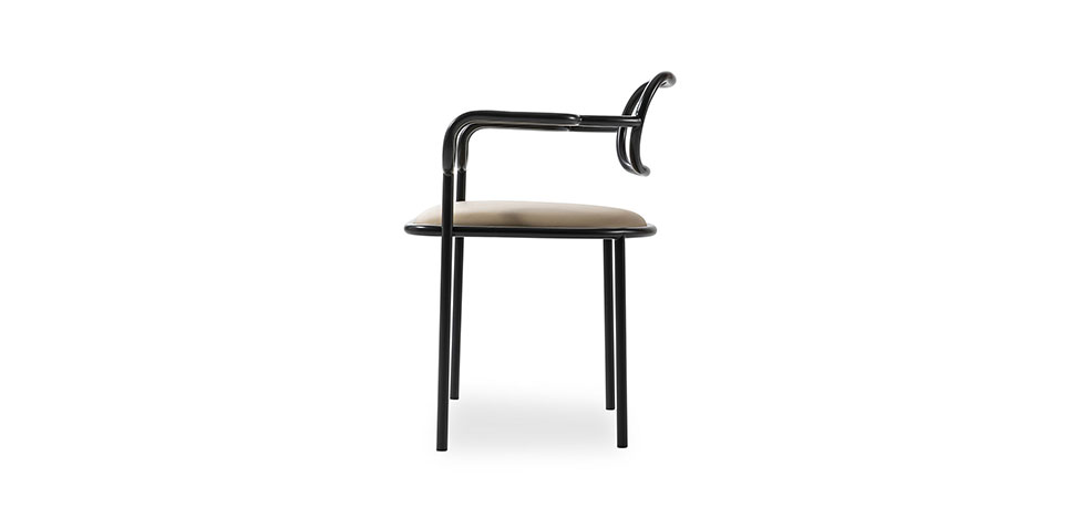 Широ Курамата: 40-летний юбилей 01 Chair