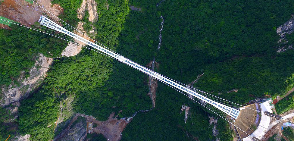Китай: самый высокий и длинный пешеходный мост в мире