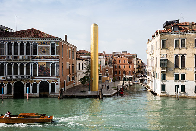Джеймс Ли Бярс: Золотая башня на венецианском Гранд-Канале