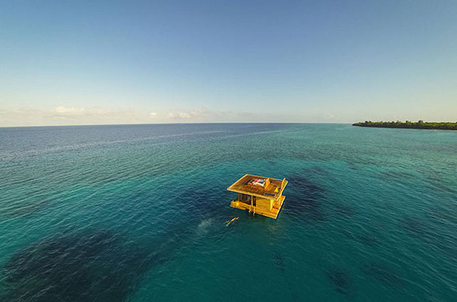 Manta Resort: подводная спальня в Индийском океане
