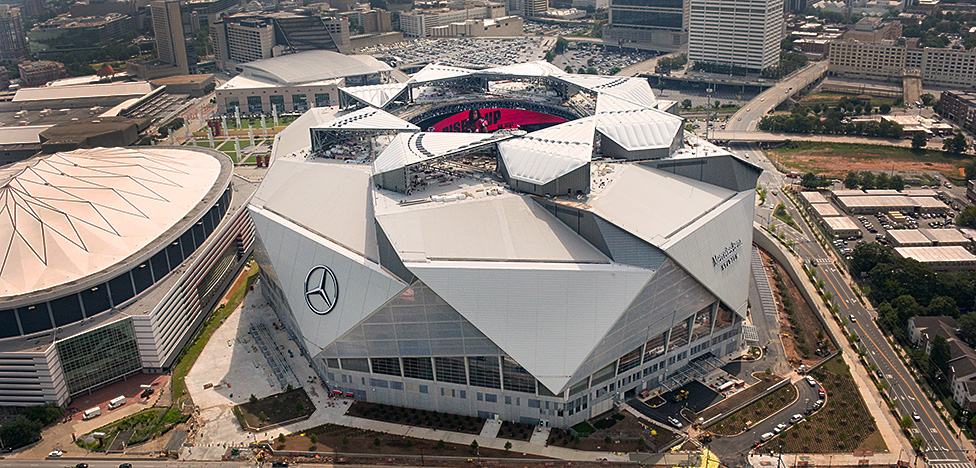 Cтадион в Атланте: крыша-трансформер для футболистов