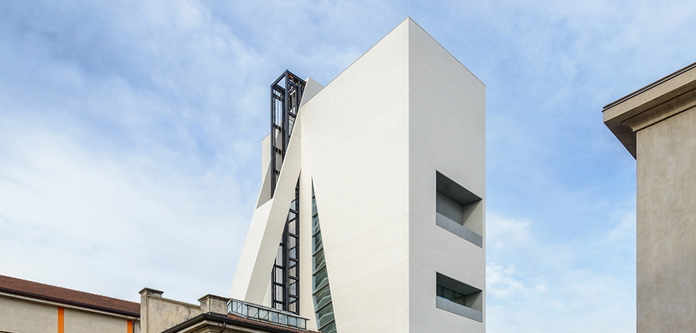 Рем Колхас достроил башню для Fondazione Prada
