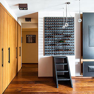 Юлия Атаманенко: cемейная квартира с шедеврами Имзов и кухней Le Corbusier