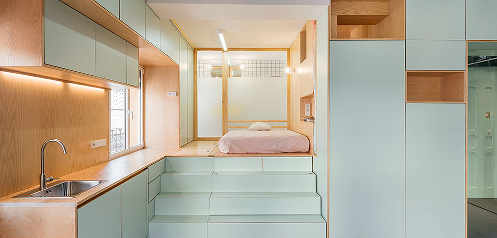 Elii Architects: микро-квартира с потайной мебелью