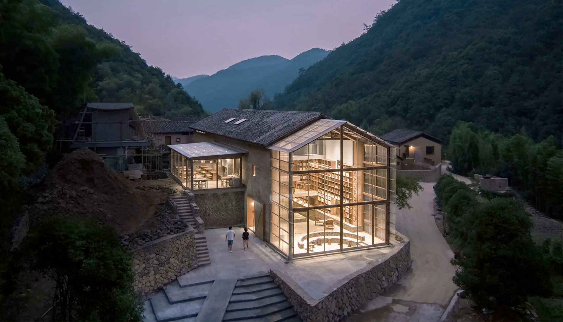 Atelier Tao+C: капсульный отель с библиотекой в Китае