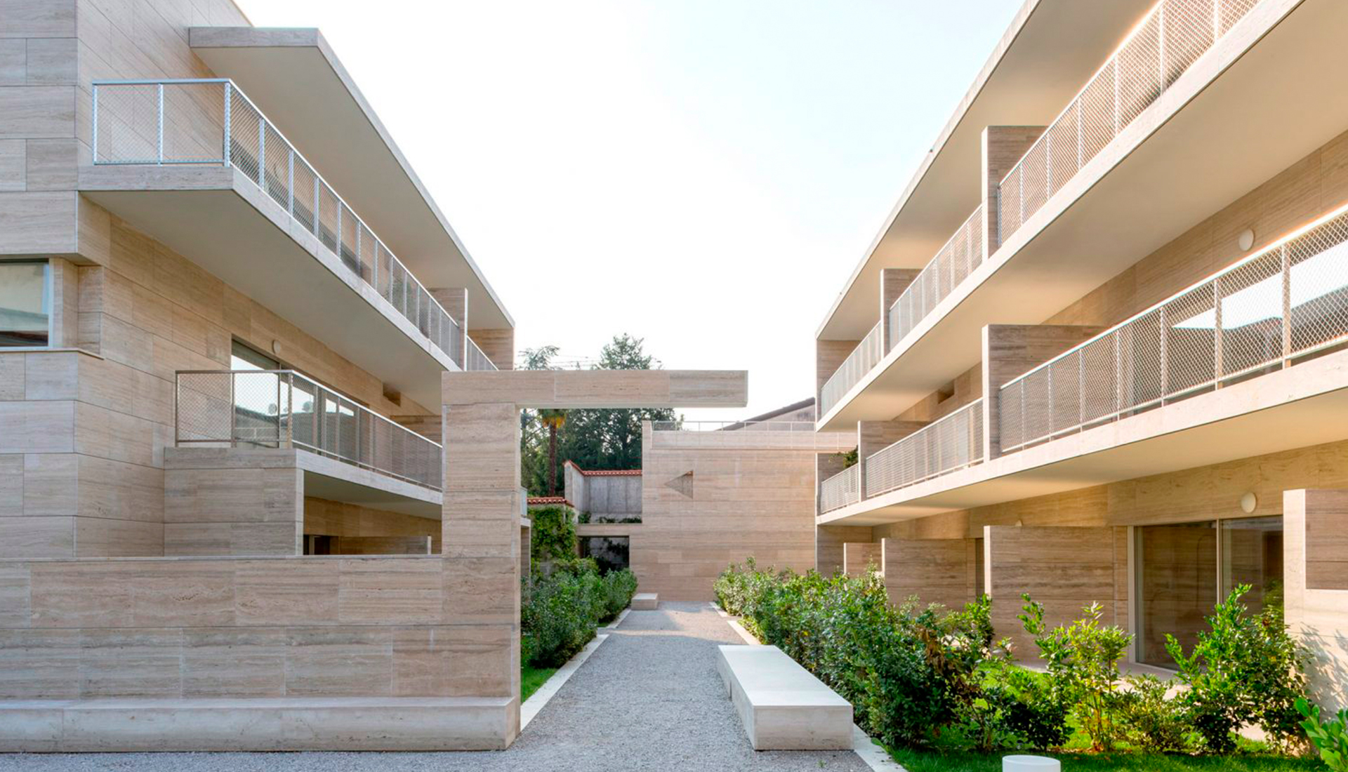Алвару Сиза и COR Arquitectos: жилой комплекс в Ломбардии
