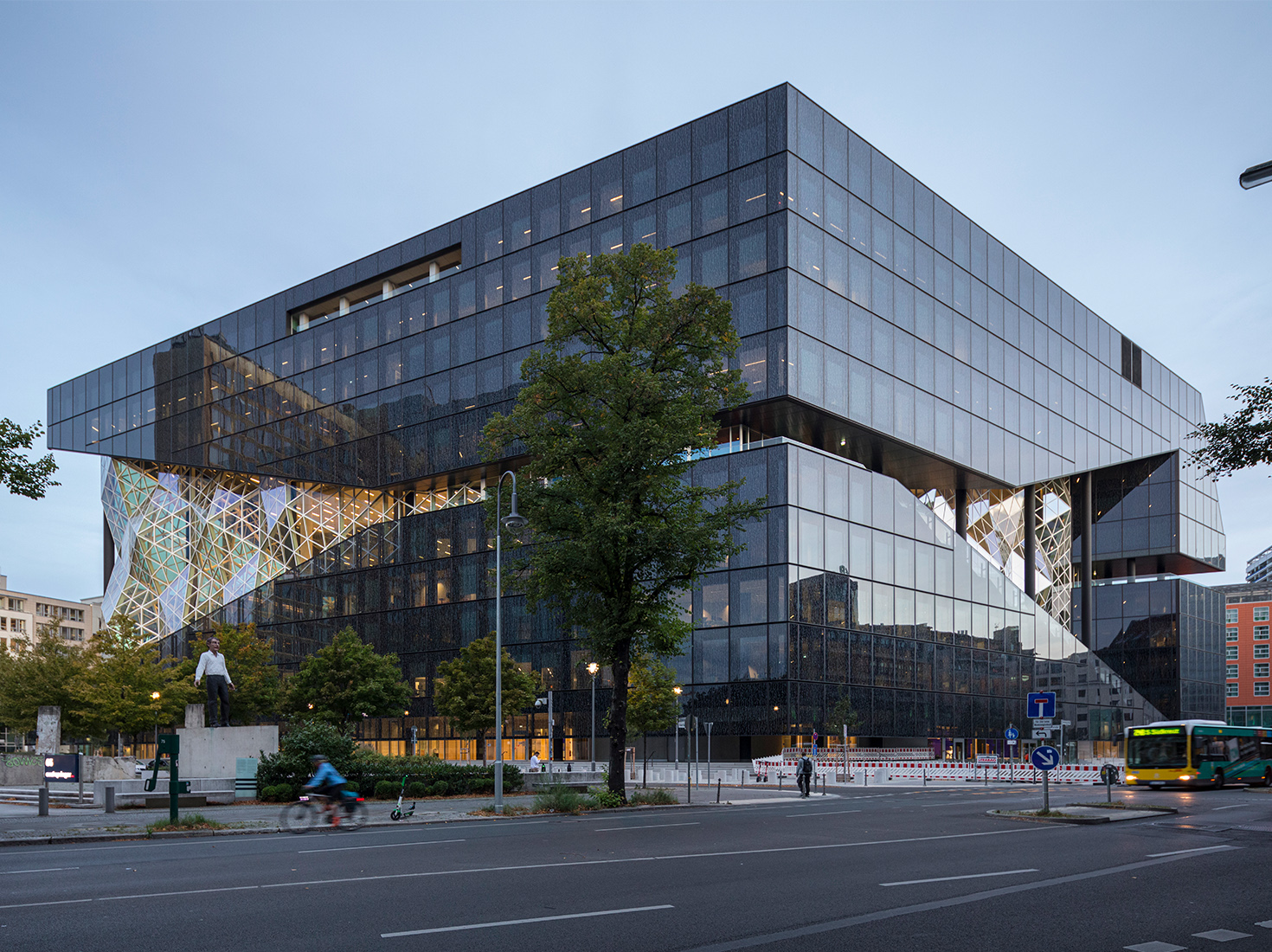 Axel Springer Media Campus в Берлине по проекту OMA