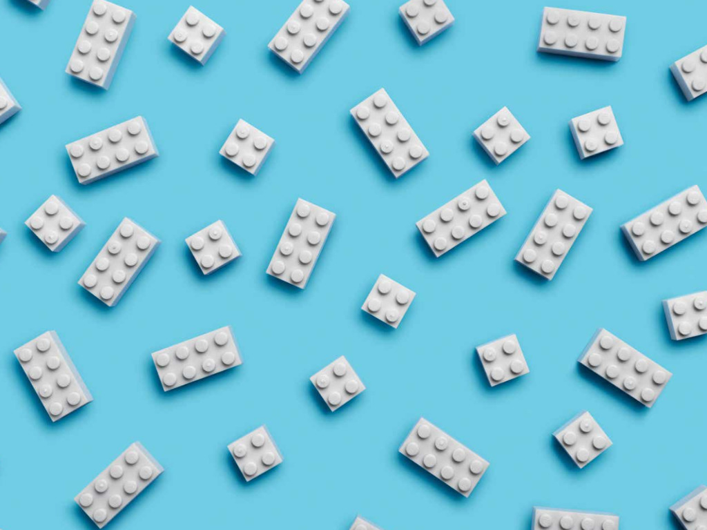 LEGO из переработанного пластика фото