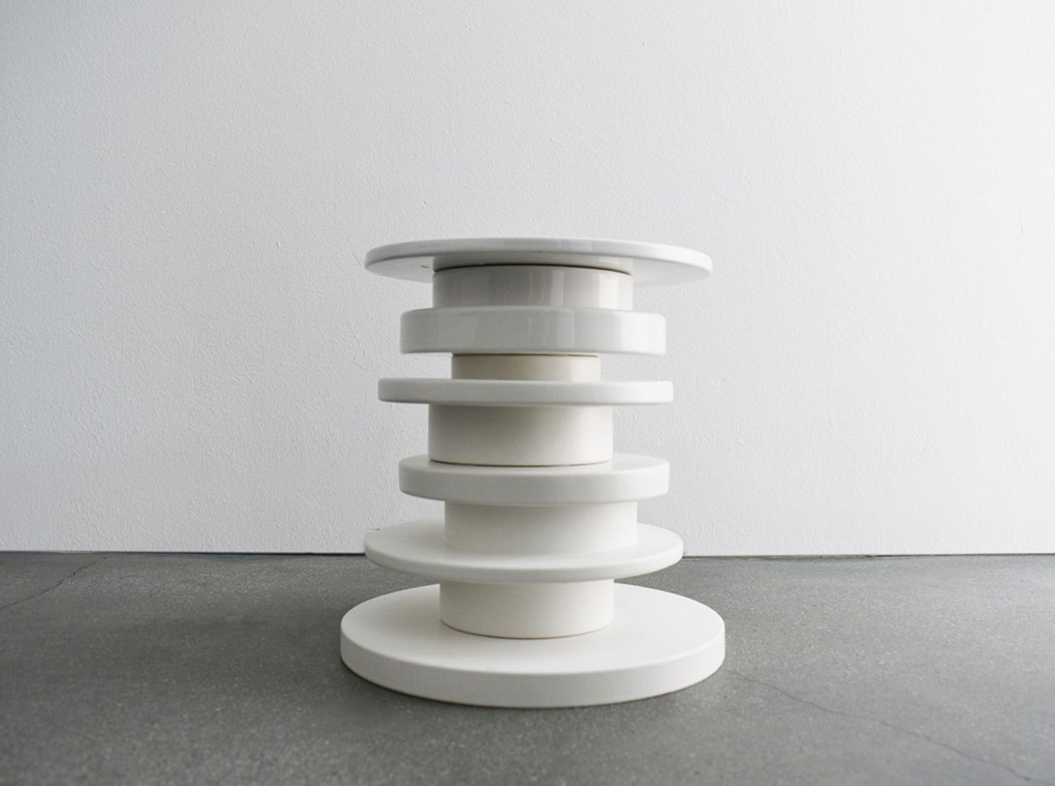 Ваза уровень 8. Декоративная спиральная ваза 3d модель. Антони Читтерио мебель. Кенго кума. Ваза пожертвований.