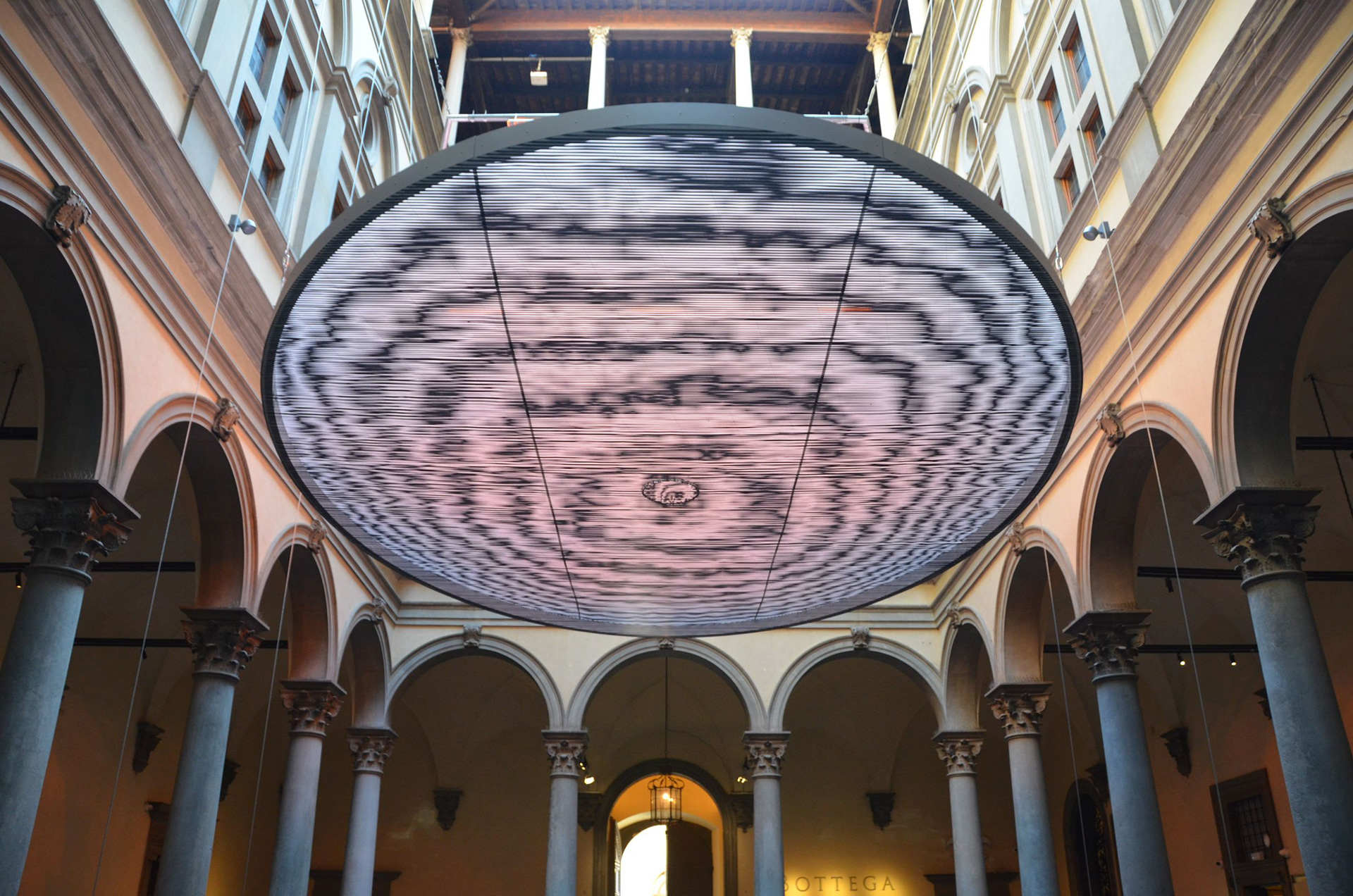 Выставка Олафура Элиассона в Palazzo Strozzi