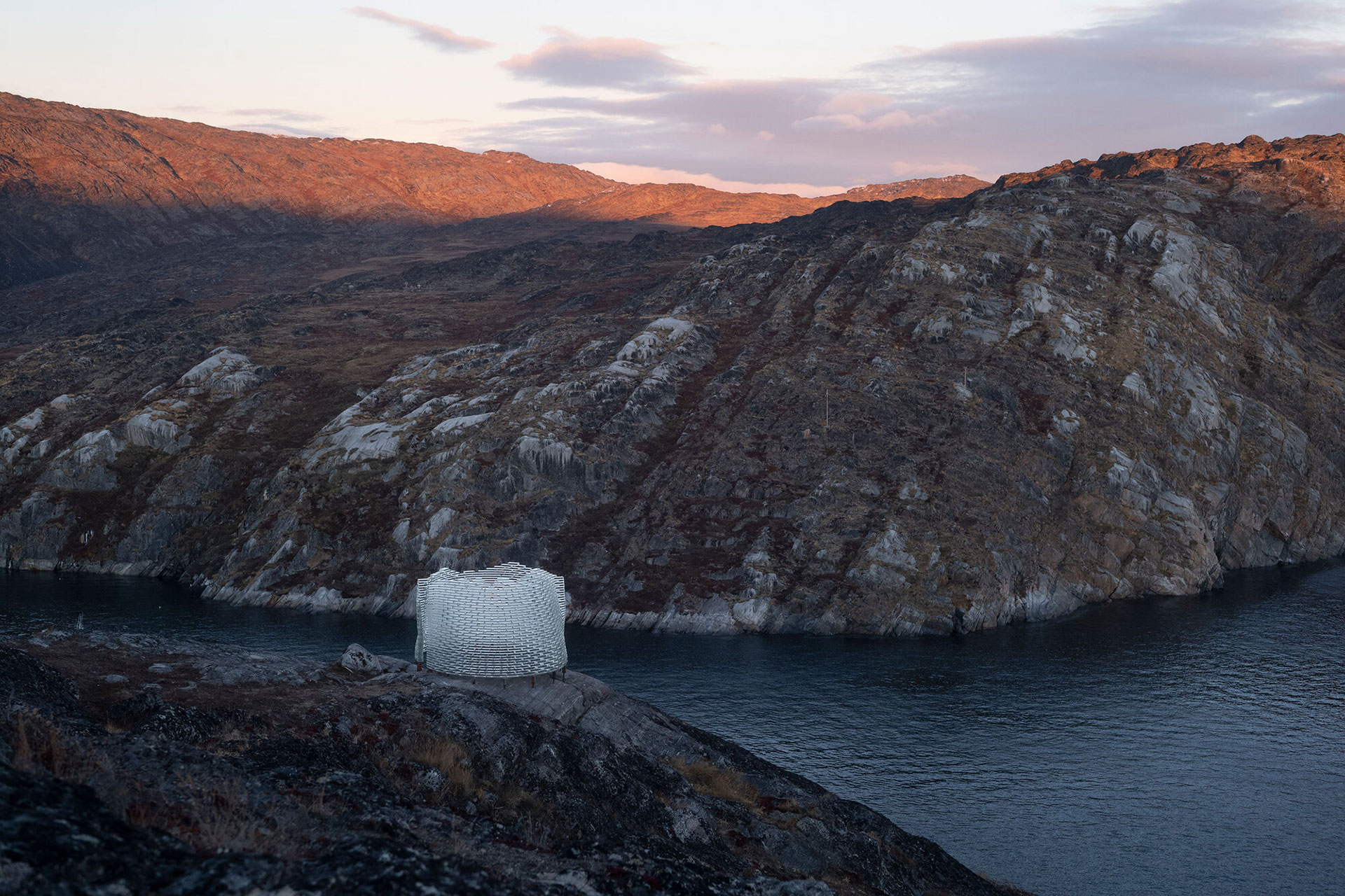 Konstantin Arkitekter: стеклянный павильон в Гренландии