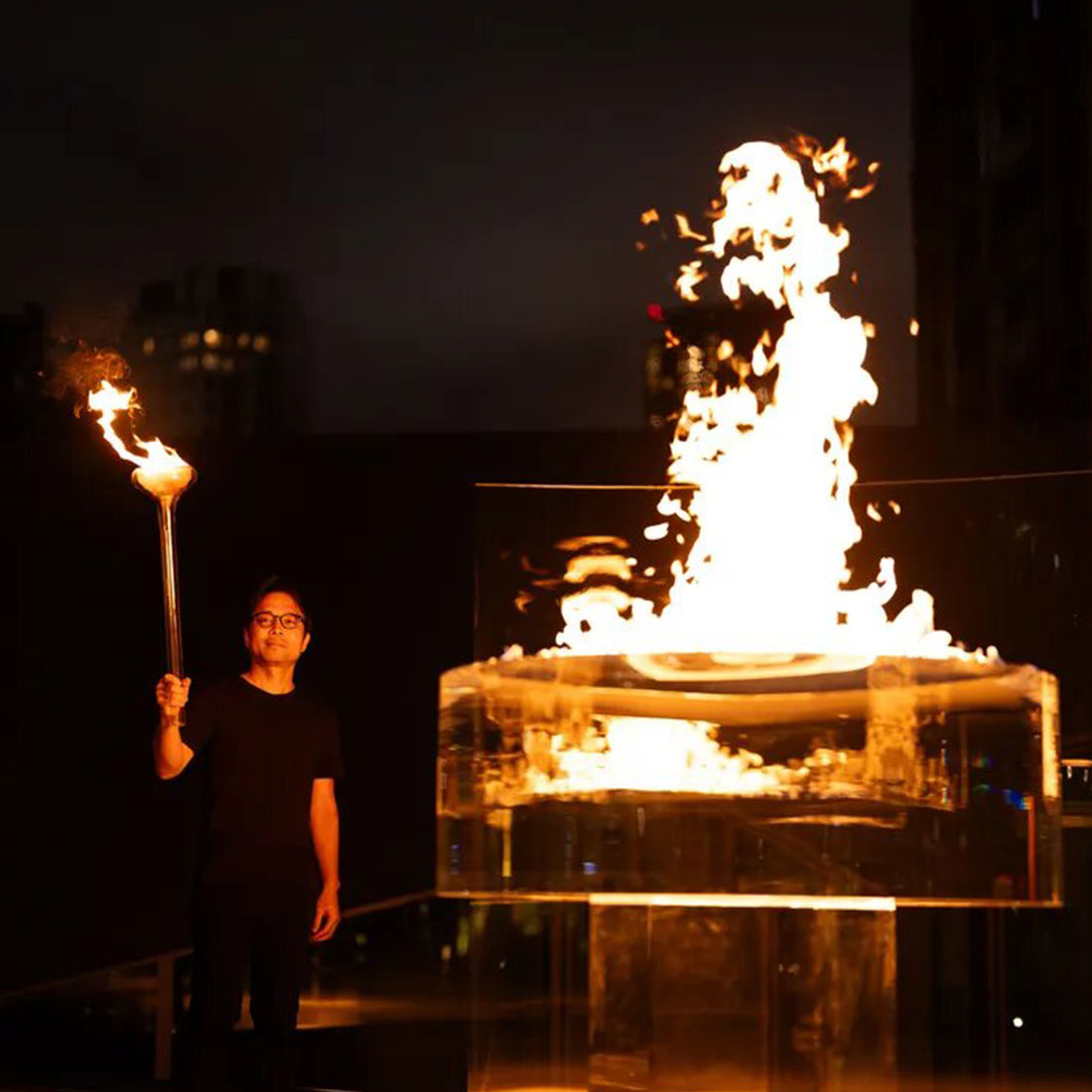 Tokujin Yoshioka Flame Glass Torch Cauldron 9