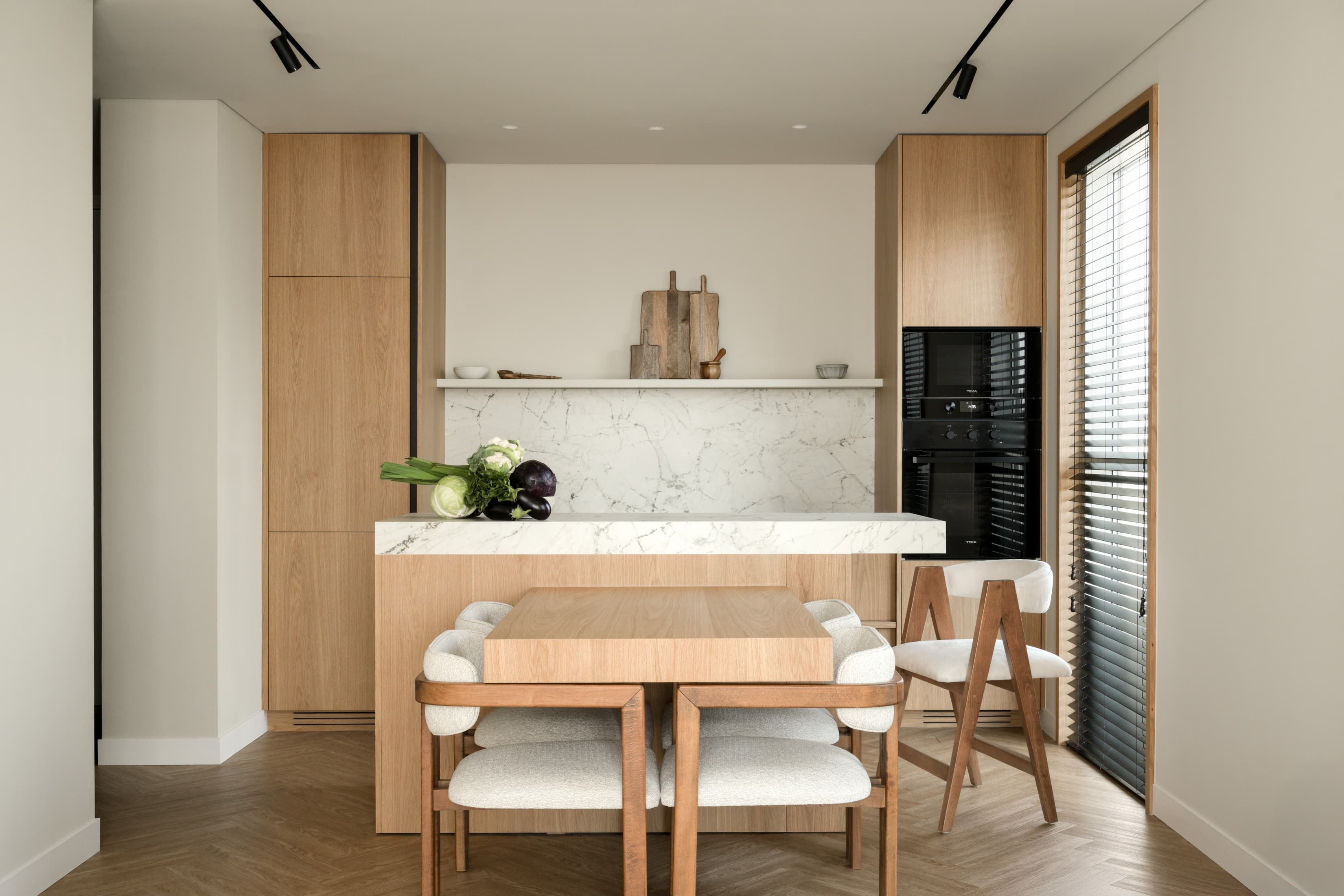 Уютные апартаменты в Дубае по проекту Elamo Studio: подарок молодоженов для родителей