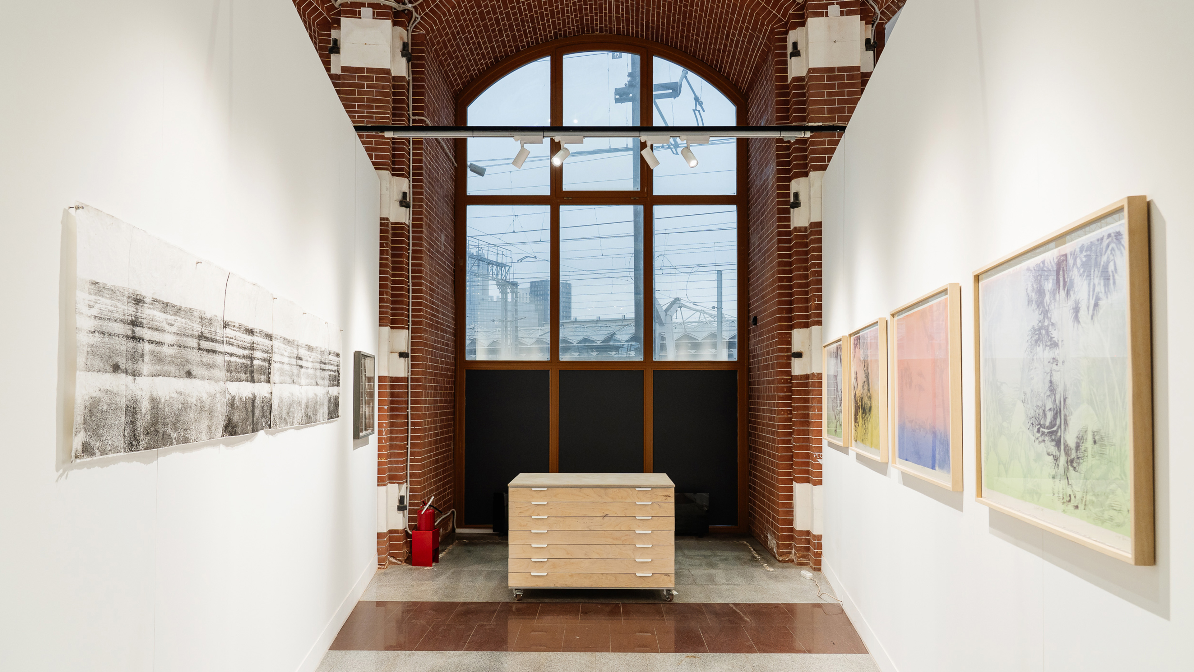 Ярмарка графики «Обертон» от команды Cosmoscow: выбор INTERIOR+DESIGN