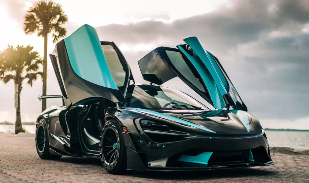 McLaren 720 фото