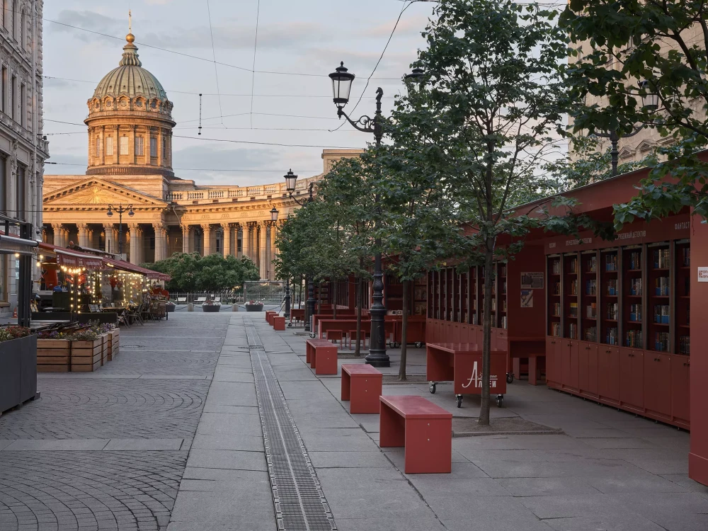 Книжные аллеи в питере фото