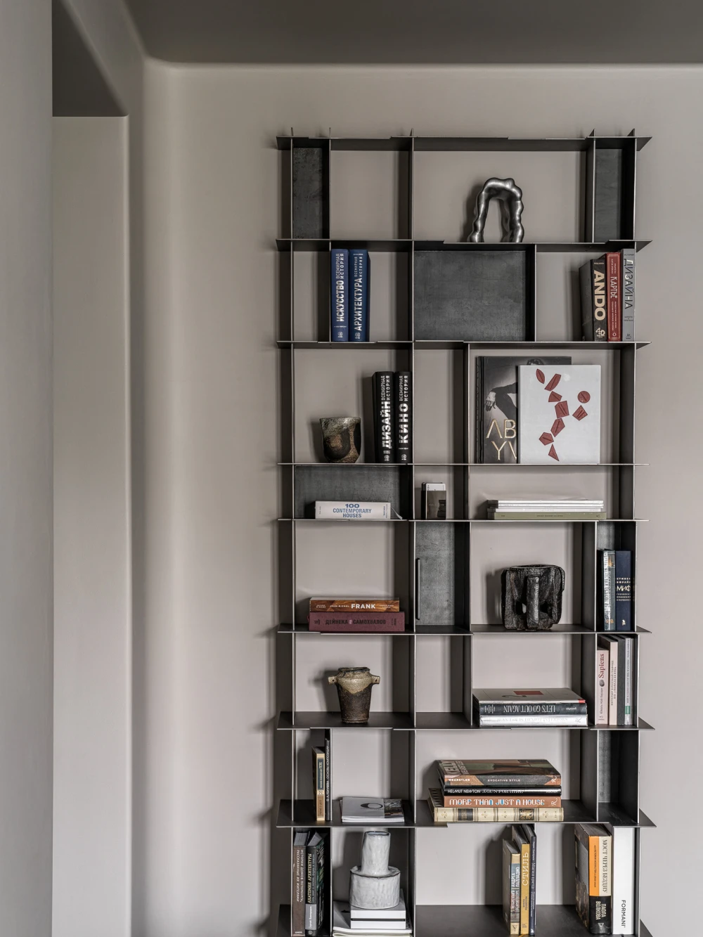 Книги в интерьере фото