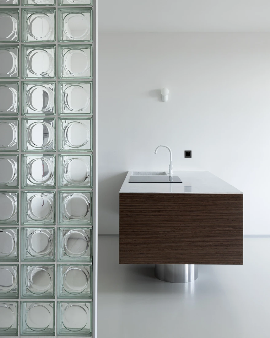 Стеклоблоки в интерьере фото