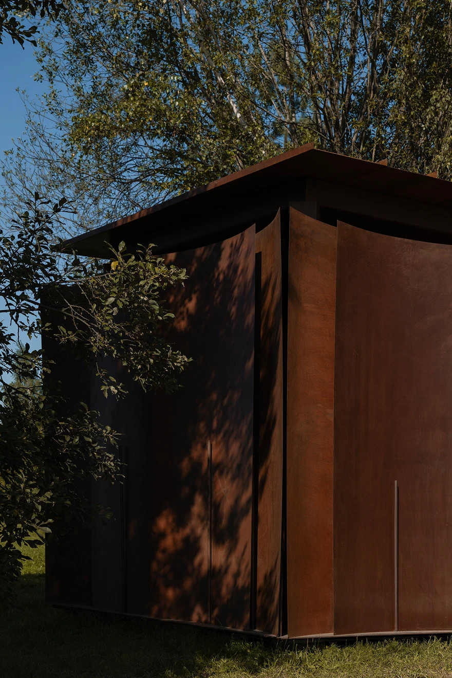 Арт-объект COR-TEN фото