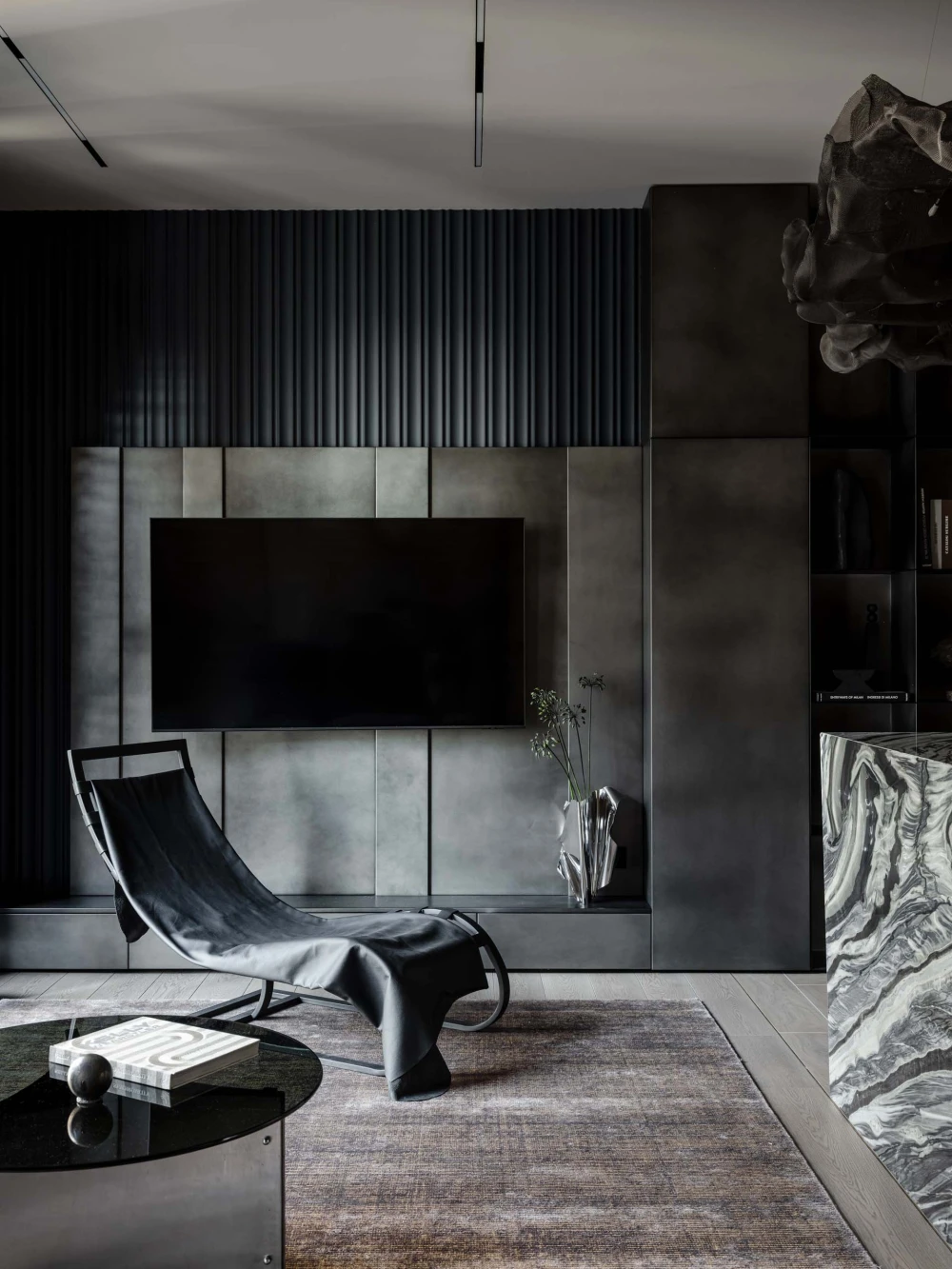 темный интерьер фото