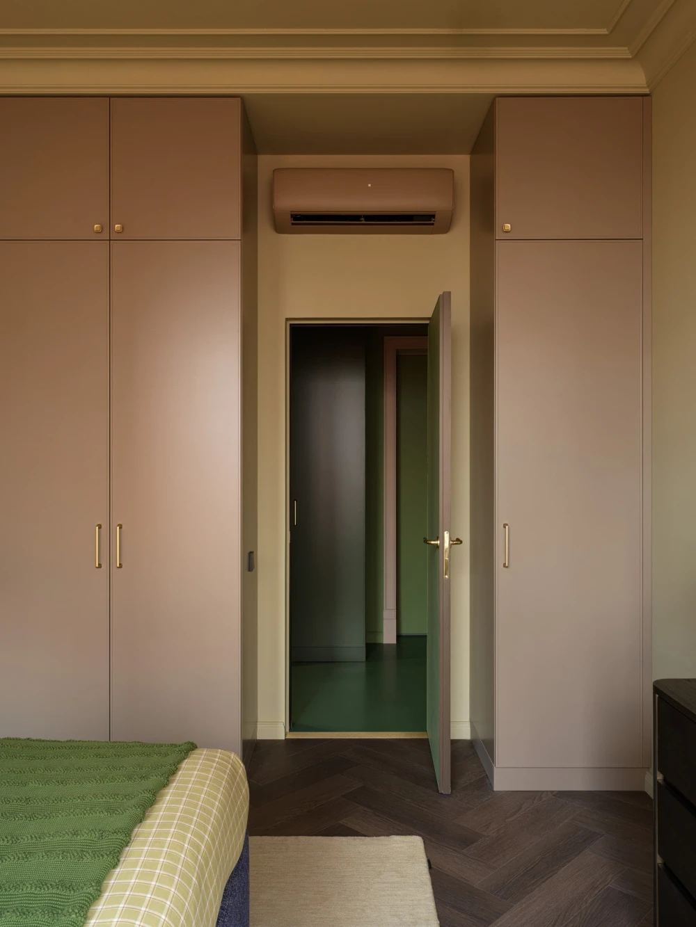 яркая квартира фото