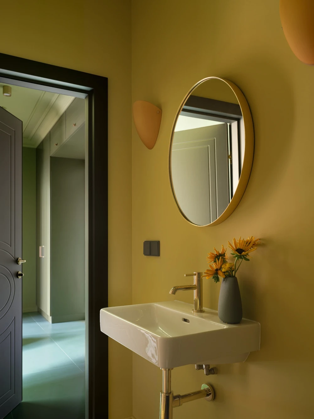 яркая квартира фото