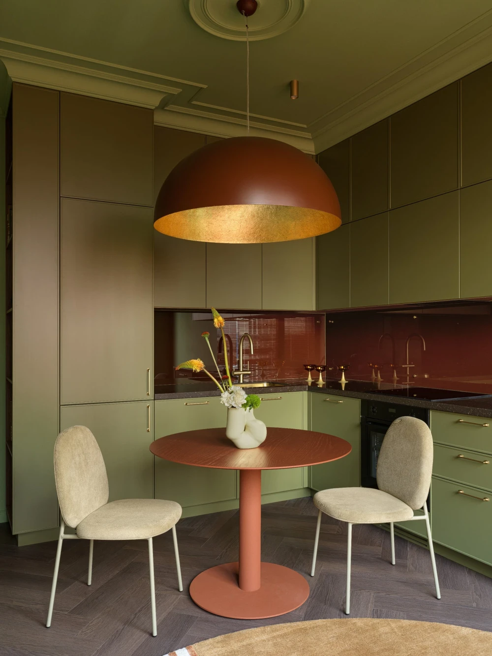 яркая квартира фото