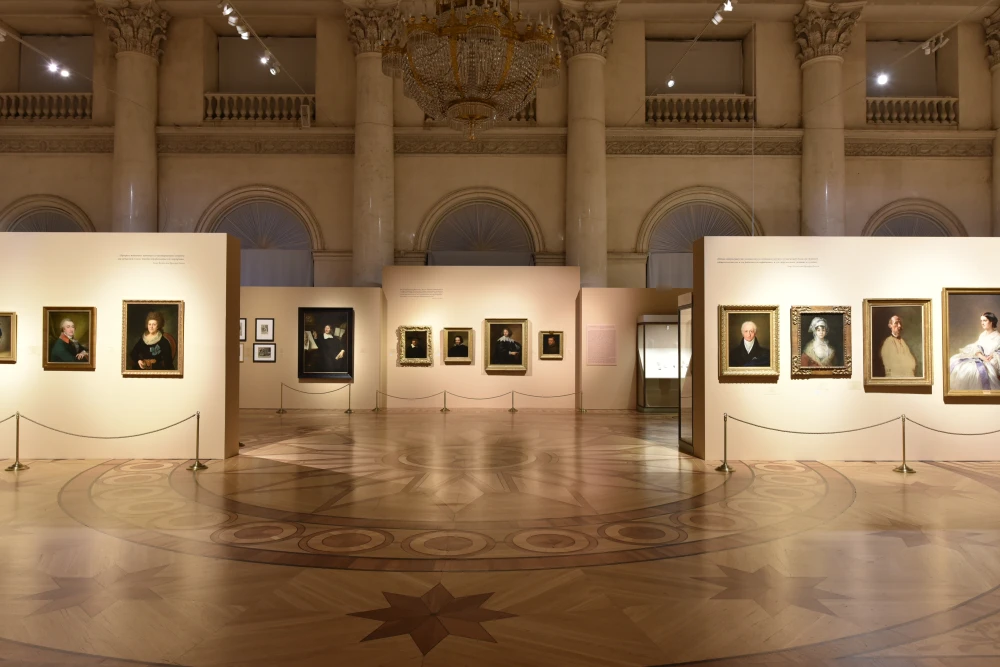 новые выставки спб фото