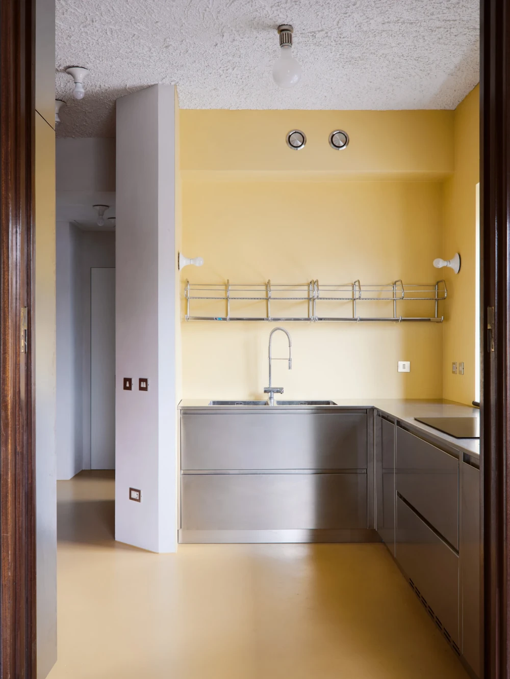 стальная кухня фото