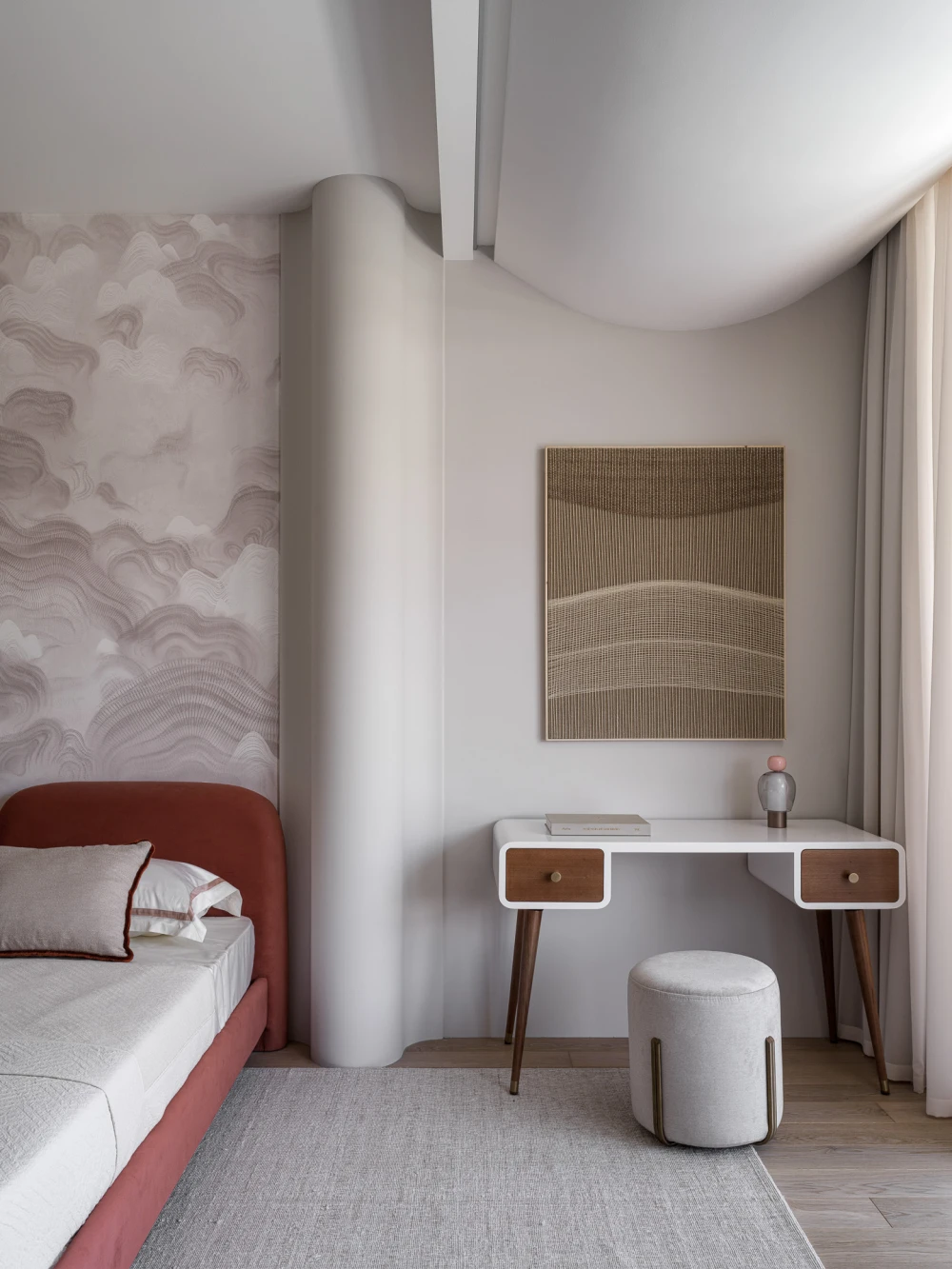 дом в светлых тонах фото