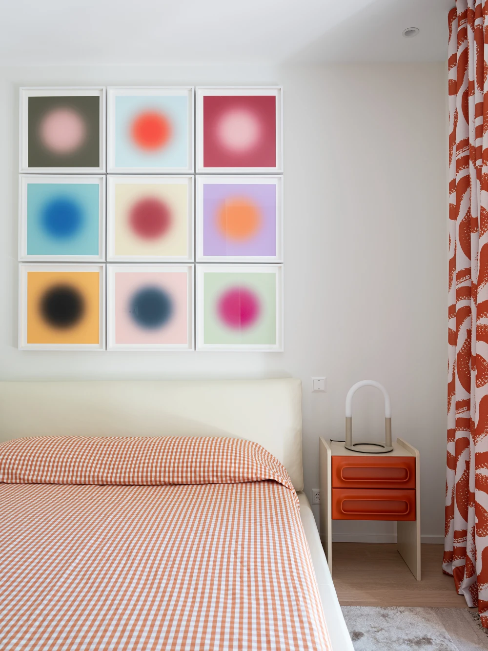 яркая квартира фото