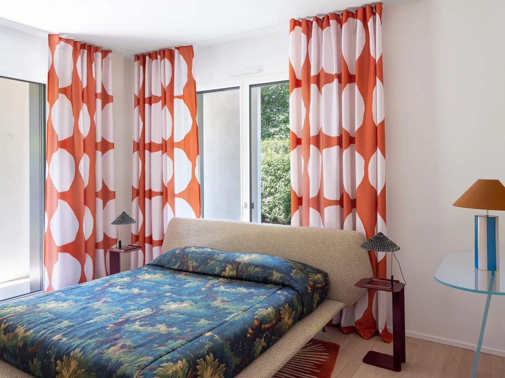 яркая квартира фото