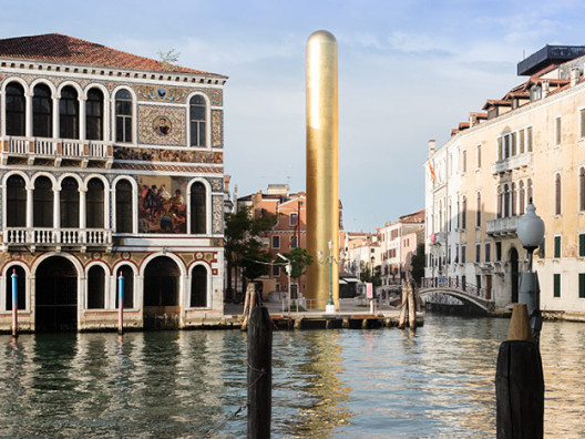 Джеймс Ли Бярс: Золотая башня на венецианском Гранд-Канале