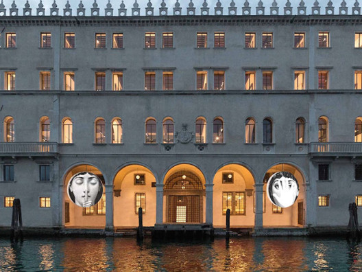Инсталляция Fornasetti в Венеции