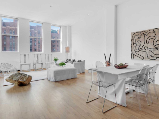 Ай Вэйвэй продает свои апартаменты в Нью-Йорке