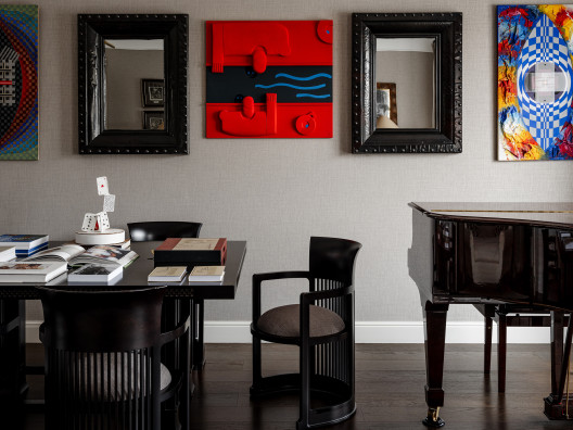 Загородный дом в Подмосковье с искусством и антиквариатом: проект Евгении Самариной