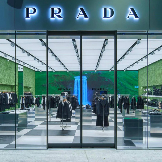 Бутик Prada в Токио по проекту Рема Колхаса