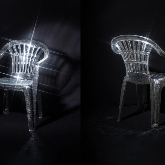 Дизайнеры из HFA-studio создали сверкающий стул-моноблок