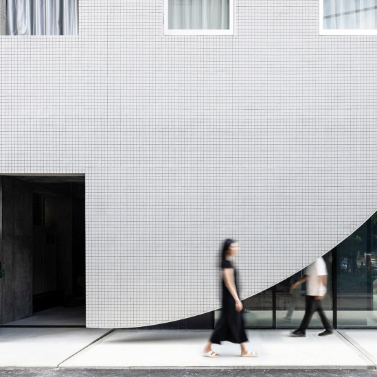 YSLA Architects: отель в Токио, превращенный в жилой дом