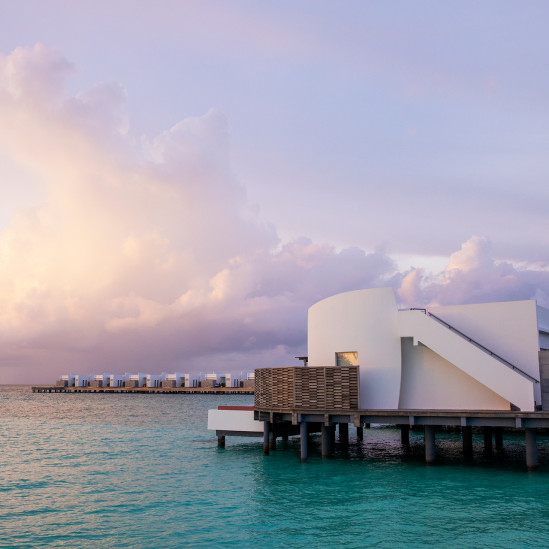 Jumeirah Maldives: современная архитектура на атолле в Индийском океане